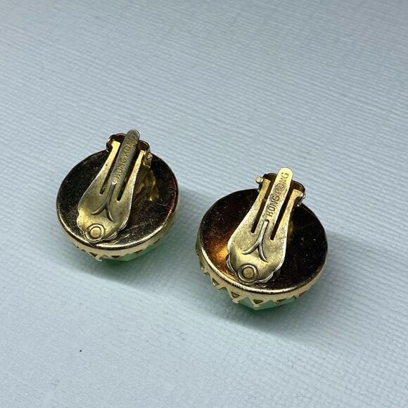 🇭🇰*Hong Kong* Stamped Vintage Geometric Celluloid Clip On Earrings - Picture 3 of 5